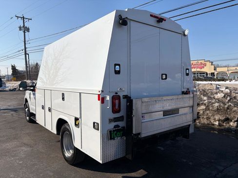 Used 2019 Ford F350 XL w/ XL Value Package image 11
