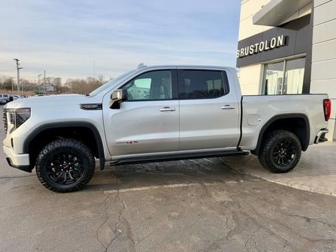Used 2022 GMC Sierra 1500 AT4X image 8