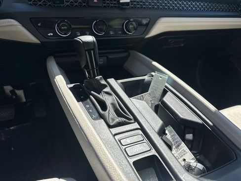 Used 2025 Honda Accord SE image 26