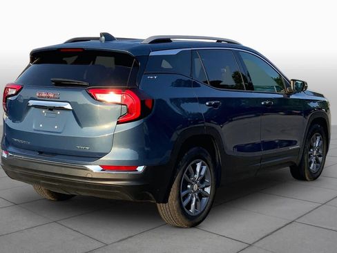 Used 2024 GMC Terrain SLT AWD/4WD image 13