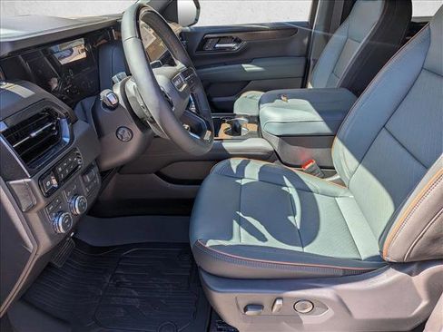 New 2026 GMC Yukon AT4 w/ AT4 Premium Plus Package AWD/4WD image 4