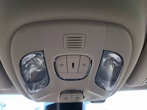 Used 2020 Jeep Compass Latitude FWD image 14
