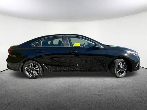 Used 2024 Kia Forte LXS FWD image 14