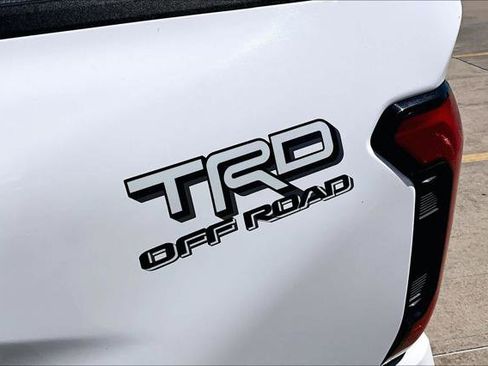 Certified 2024 Toyota Tacoma TRD Off-Road image 10