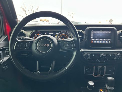 Used 2018 Jeep Wrangler Unlimited Sport S image 3