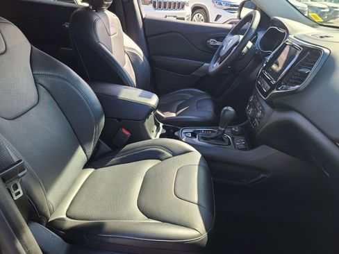 Used 2022 Jeep Cherokee Limited AWD/4WD image 20