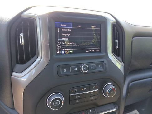 Used 2024 Chevrolet Silverado 1500 Custom w/ Dark Appearance Package AWD/4WD image 13