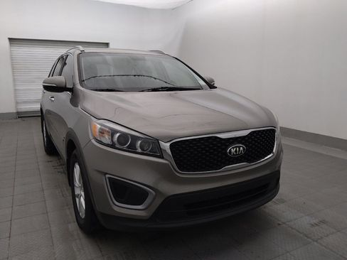 Used 2016 Kia Sorento FWD w/ LX Convenience Package image 13