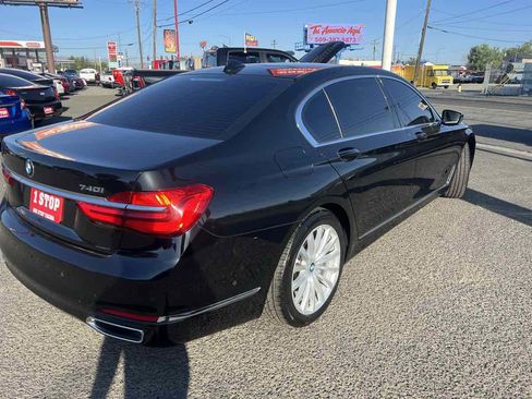 Used 2017 BMW 740i xDrive AWD/4WD image 5