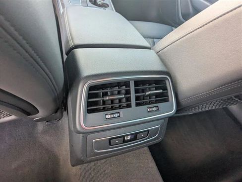 Used 2022 Audi A6 2.0T Premium w/ Convenience Package image 18