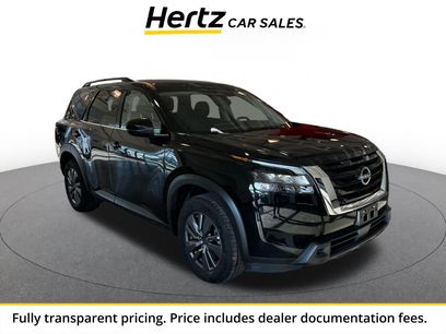 Used 2025 Nissan Pathfinder SV