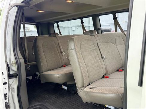 Used 2023 Chevrolet Express 3500 LS RWD image 7
