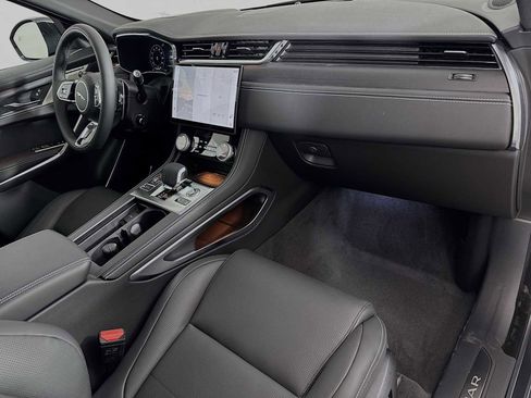 New 2026 Jaguar F-PACE R-Dynamic S image 28