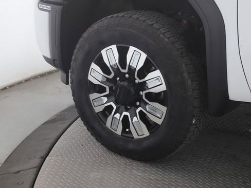 Used 2025 GMC Sierra 2500 Denali w/ Denali Reserve Package AWD/4WD image 13