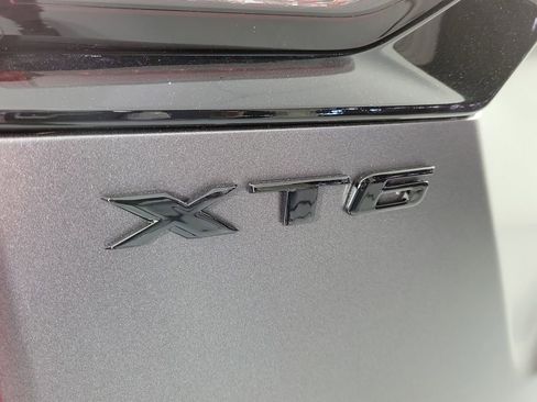 Certified 2024 Cadillac XT6 Premium Luxury w/ Technology Package FWD image 5