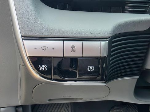 Used 2022 Hyundai Ioniq 5 SE image 22