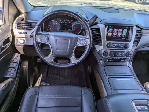 Used 2019 GMC Yukon Denali w/ Denali Ultimate Package RWD image 18