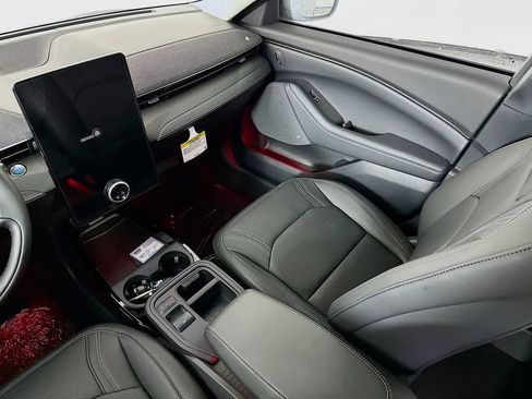 New 2025 Ford Mustang Mach-E Premium image 10