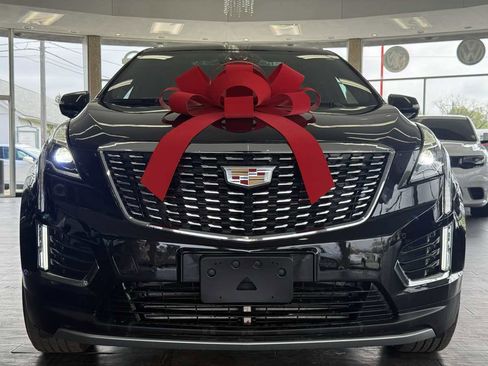 Used 2025 Cadillac XT5 Premium Luxury w/ LPO, Floor Liner Package AWD/4WD image 6