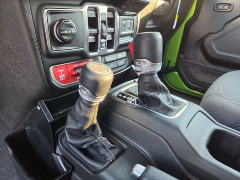 Used 2026 Jeep Wrangler Unlimited Sport AWD/4WD image 11