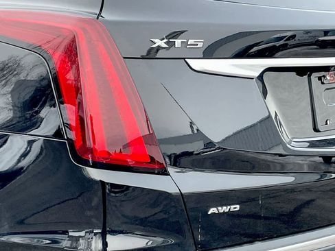 Certified 2022 Cadillac XT5 Premium Luxury image 39