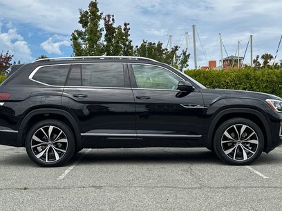 New 2026 Volkswagen Atlas SEL Premium R-Line