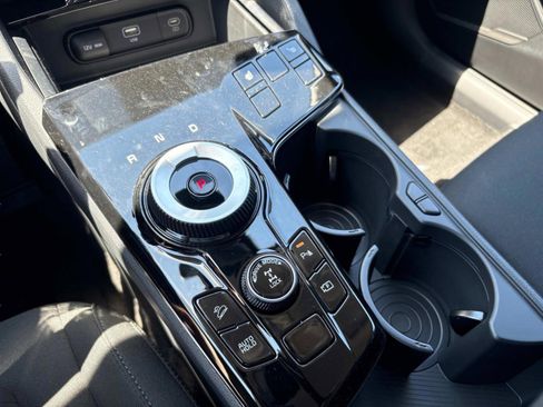 New 2025 Kia Sportage LX image 28