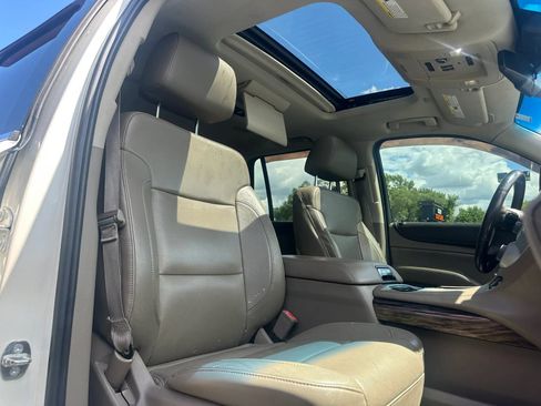 Used 2015 GMC Yukon SLT w/ Open Road Package AWD/4WD image 14