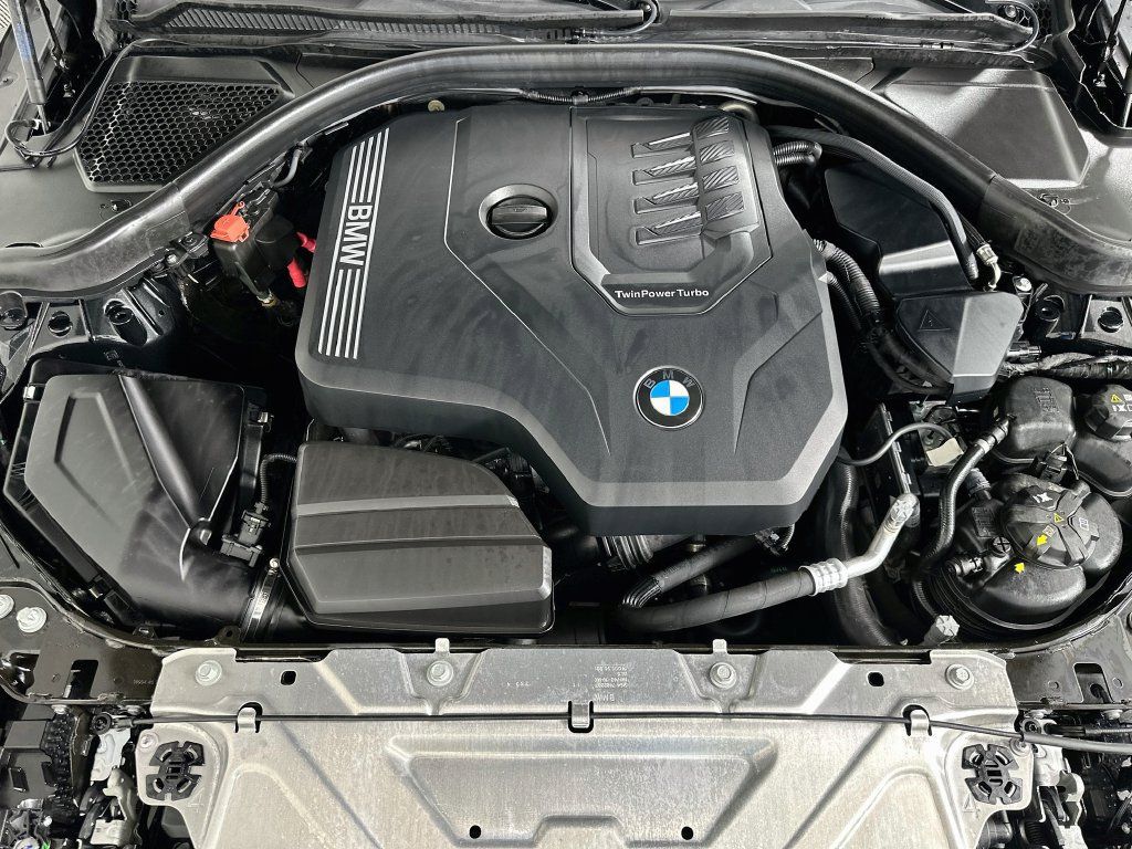 Used 2025 BMW 230i Coupe w/ M Sport Package RWD image 31