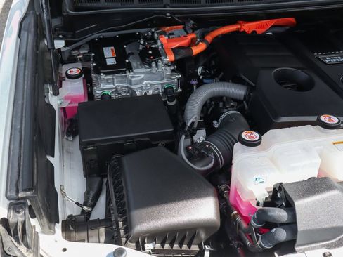 Used 2024 Toyota Tundra Limited AWD/4WD image 13