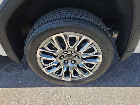 Used 2023 GMC Sierra 1500 Denali Ultimate image 6