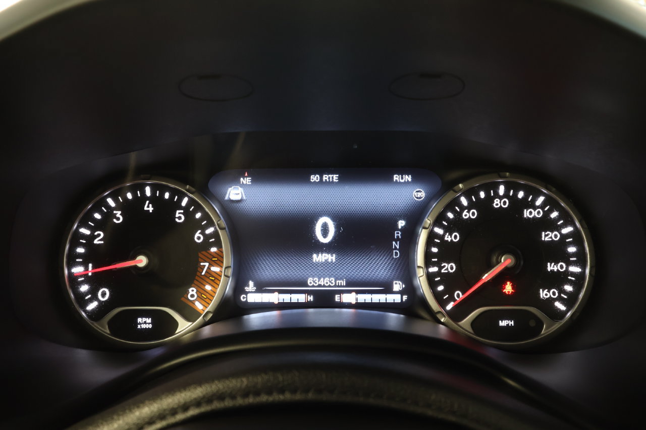 Used 2023 Jeep Renegade Latitude AWD/4WD image 11