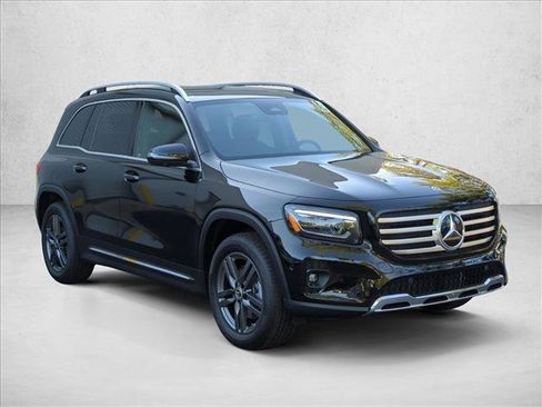 New 2026 Mercedes-Benz GLB 250 image 7