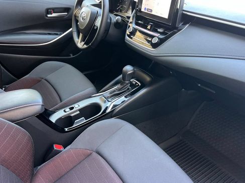 Certified 2025 Toyota Corolla SE w/ Convenience Package FWD image 17