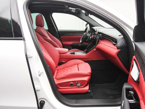 New 2026 Maserati Grecale Modena image 45