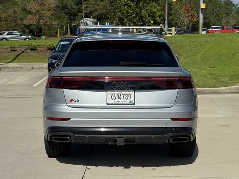 Used 2025 Audi Q8 Premium Plus image 12