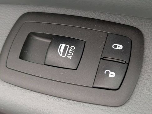 Certified 2022 RAM 1500 Big Horn AWD/4WD image 32