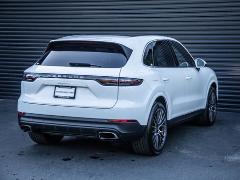 Certified 2023 Porsche Cayenne image 10