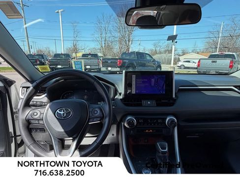 Used 2024 Toyota RAV4 Adventure image 6