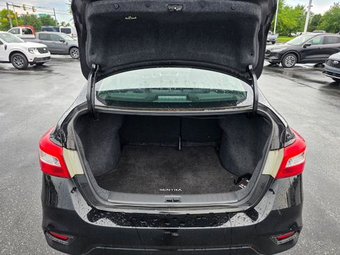 Used 2018 Nissan Sentra SV FWD image 9