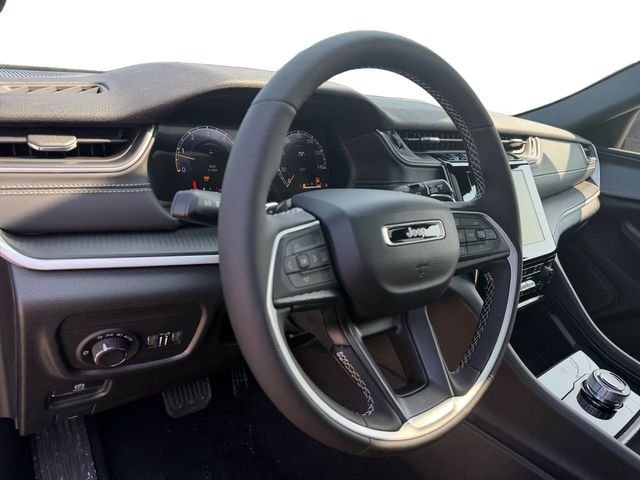 New 2026 Jeep Grand Cherokee Laredo X AWD/4WD image 11