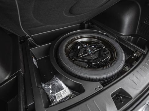 Used 2025 Chevrolet Blazer RS image 33