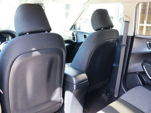 Used 2021 Kia Soul S image 31