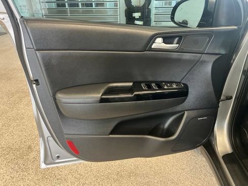 Used 2022 Kia Sportage EX w/ EX Technology Package AWD/4WD image 30