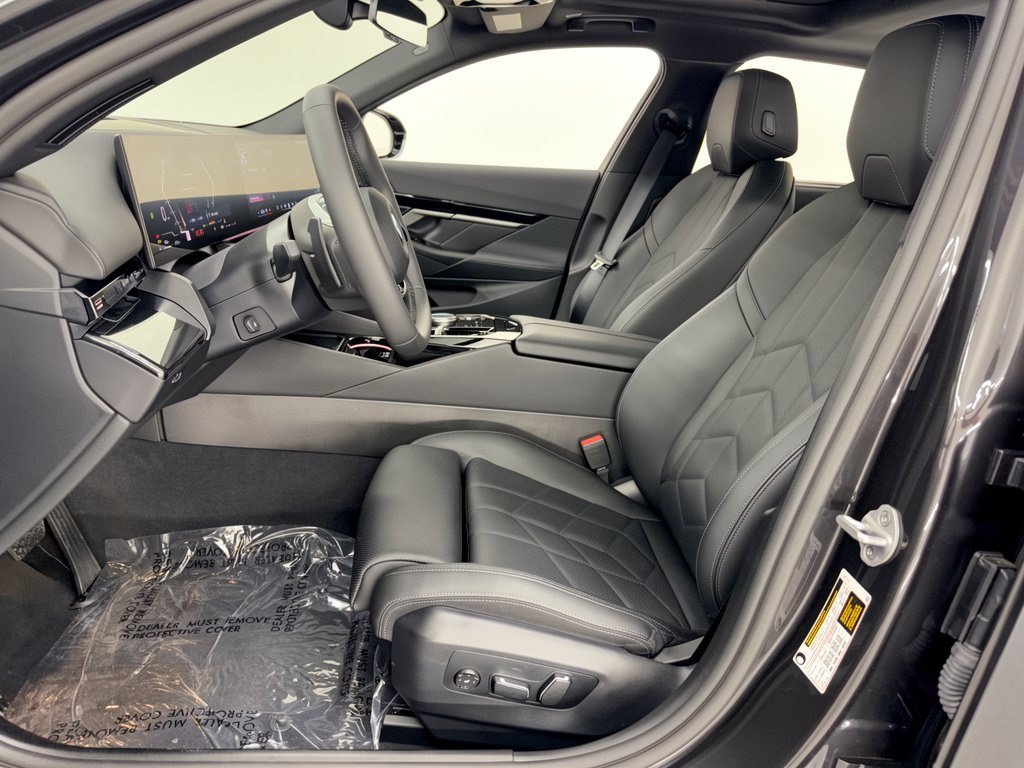 Certified 2026 BMW 530i RWD image 5