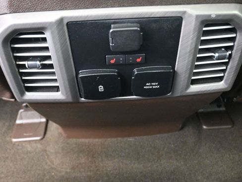 Used 2020 Ford F150 Limited w/ Trailer Tow Package image 29