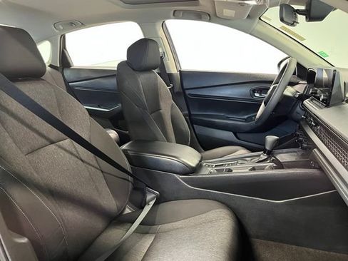 Used 2024 Honda Accord EX image 10