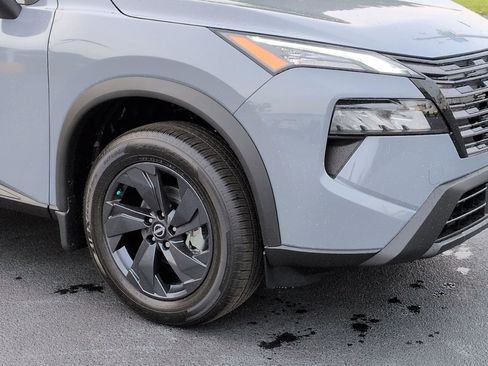 New 2026 Nissan Rogue SV FWD image 9