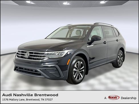 Used 2024 Volkswagen Tiguan S image 1