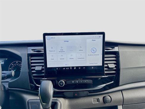 Used 2023 Ford Transit 350 XLT image 23